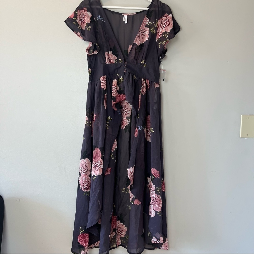 NWT Live 4 Truth Gray and Floral Button Front‎ Duster Kimono Medium